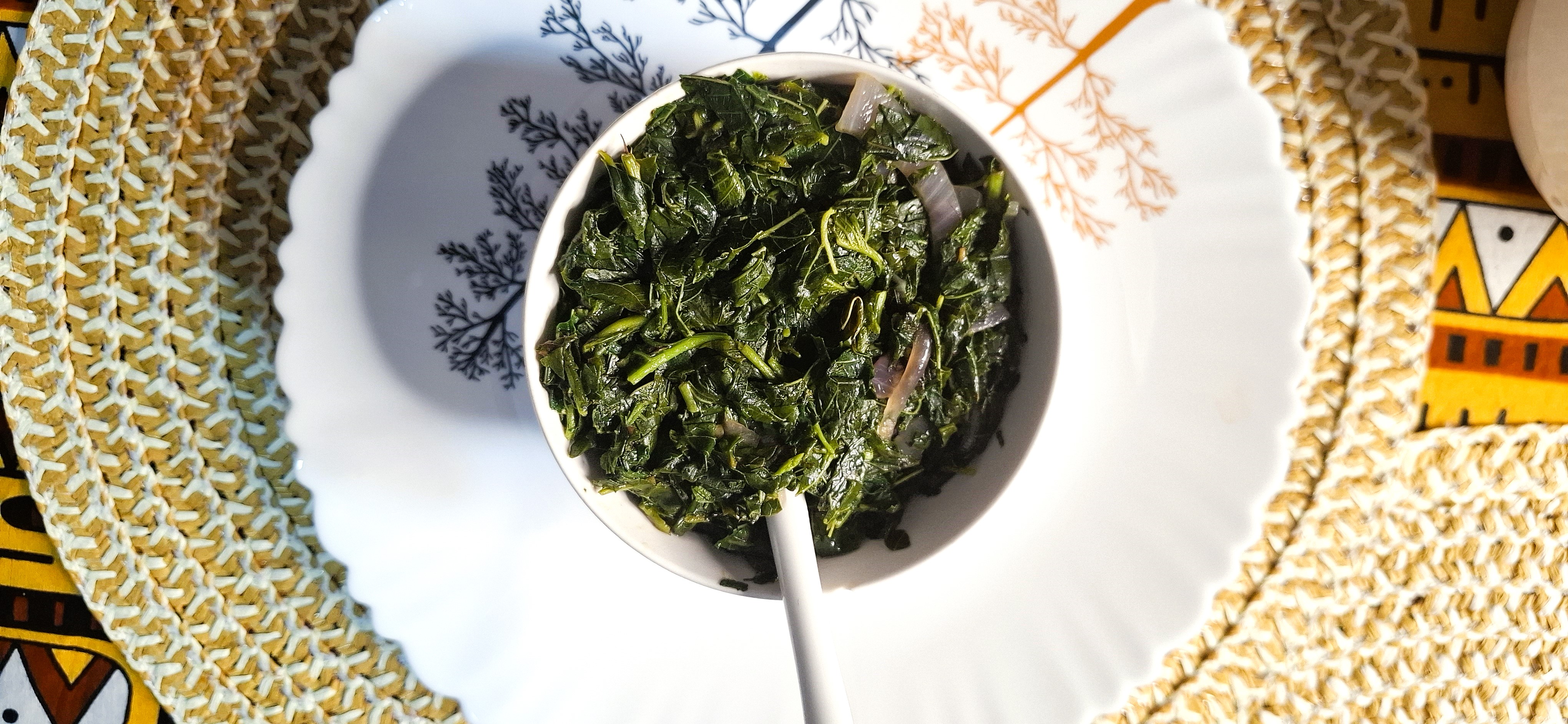 Pigweed (Amaranth) leaf identification view